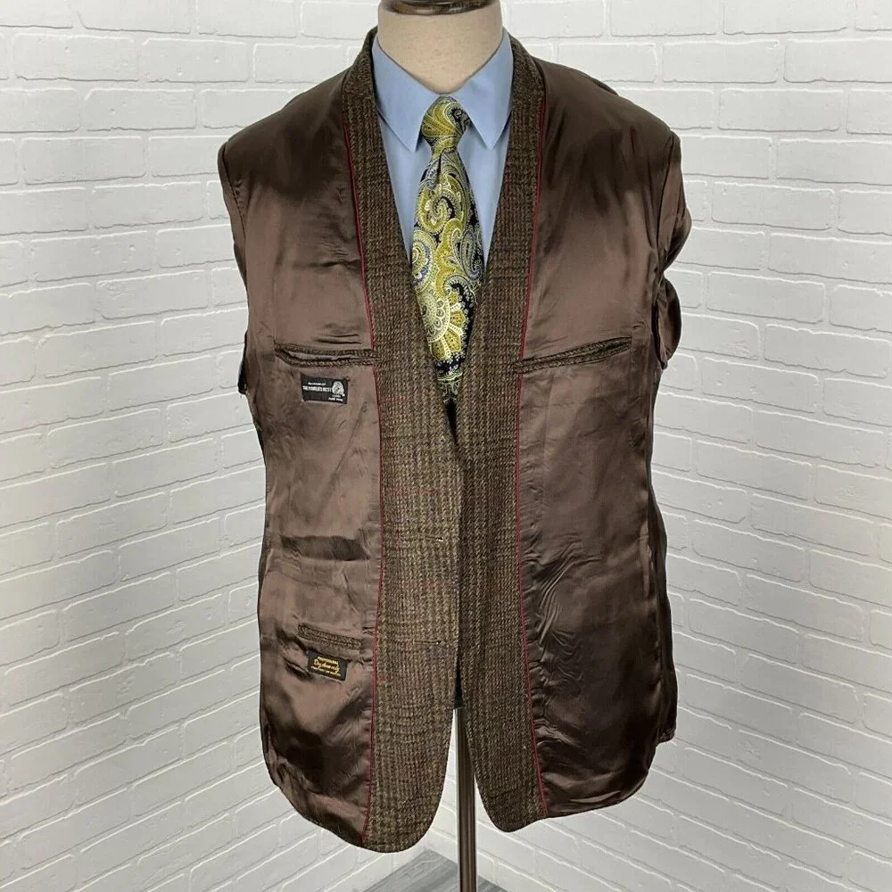 Unbranded Blazer Men 44 Brown Red‎ Plaid Tweed 1 Button Wool VTG Hungary